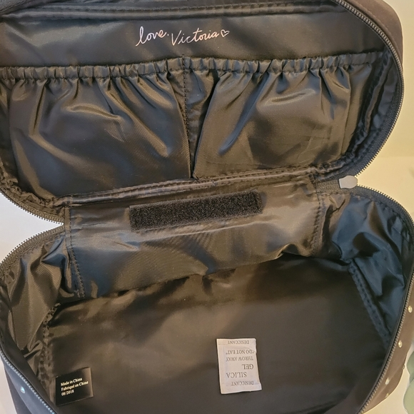 NWT, Victoria's Secret Limited Edition 3pcs Forever Angel travel case - Picture 14 of 15